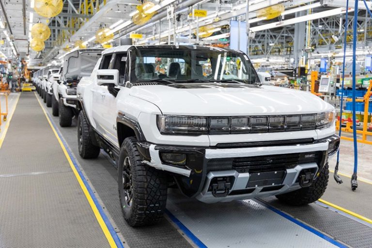 GM moves the production of Mexican vehicles to American factories in $ 4 billion in betting on gas SUVs in the middle of commercial pressure GM moves the production of Mexican vehicles to American factories in $ 4 billion in betting on gas SUVs in the middle of commercial pressure