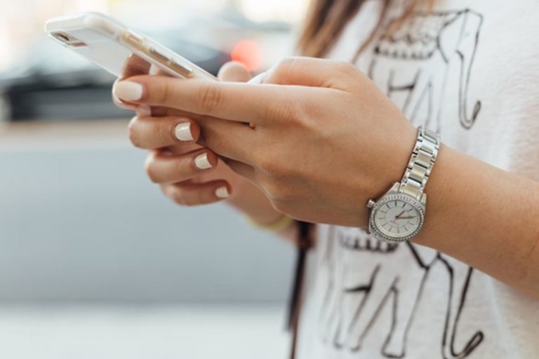How has mobile design changed the way we play online How has mobile design changed the way we play online